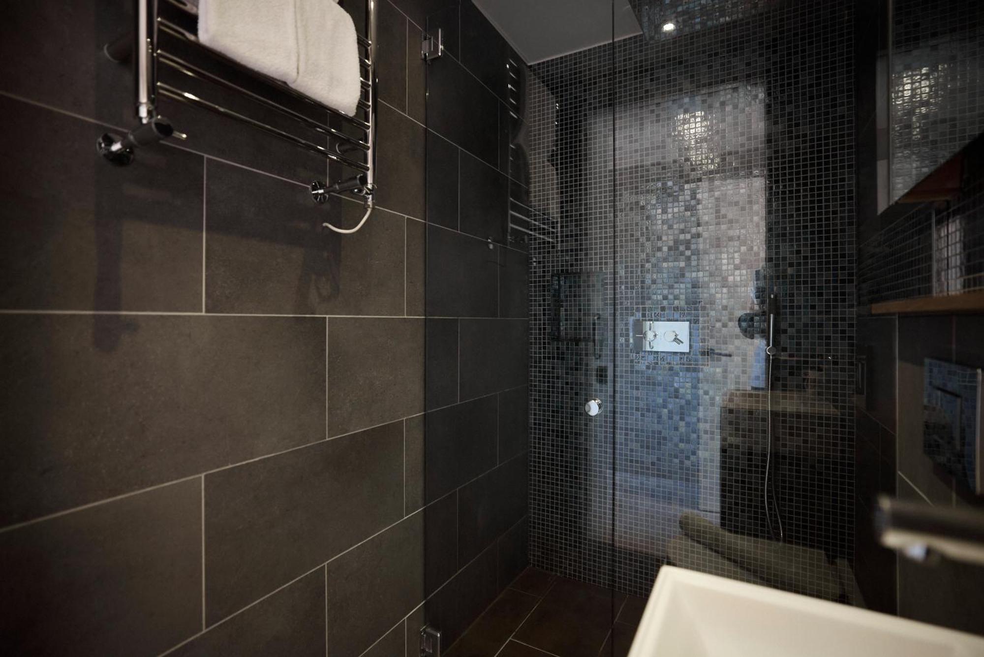 The Notting Hill Hideout - 2bdr * Londra