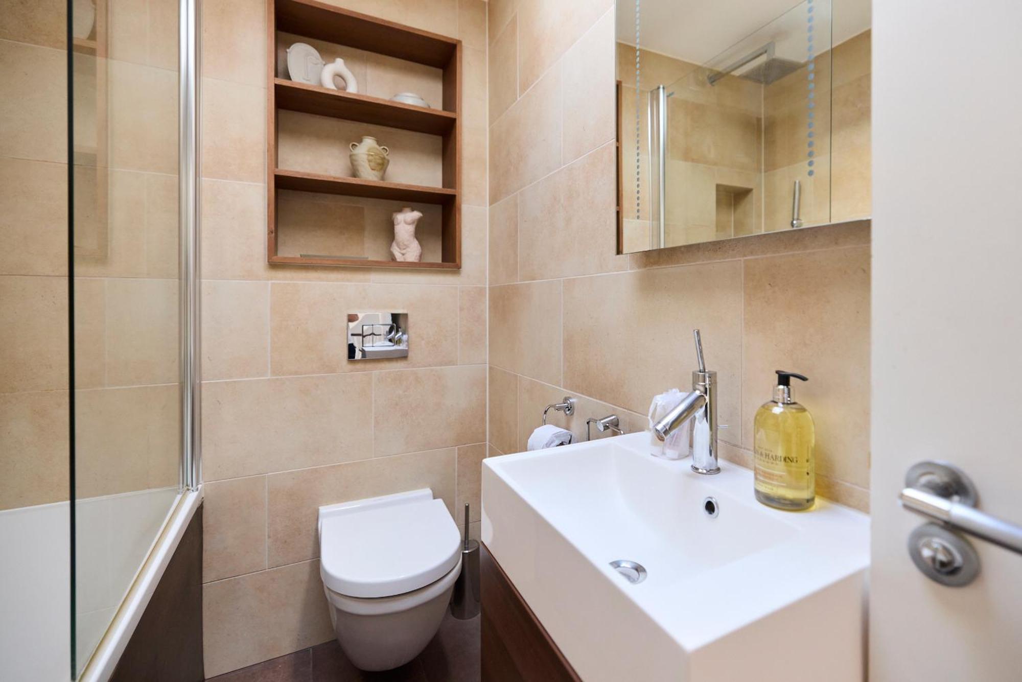 The Notting Hill Hideout - 2bdr Appartamento Londra